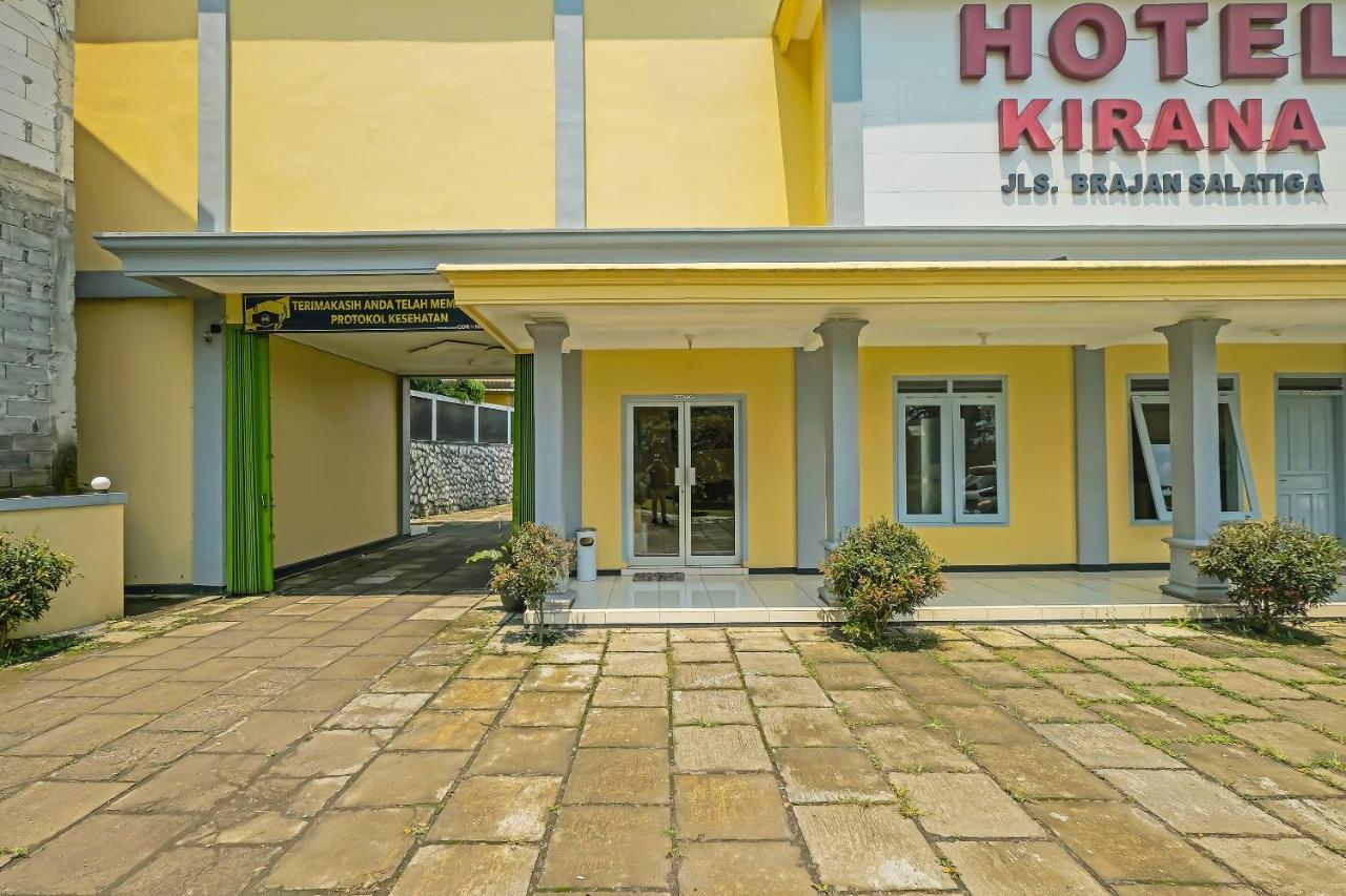 Oyo 92483 Hotel Kirana Salatiga Eksteriør billede