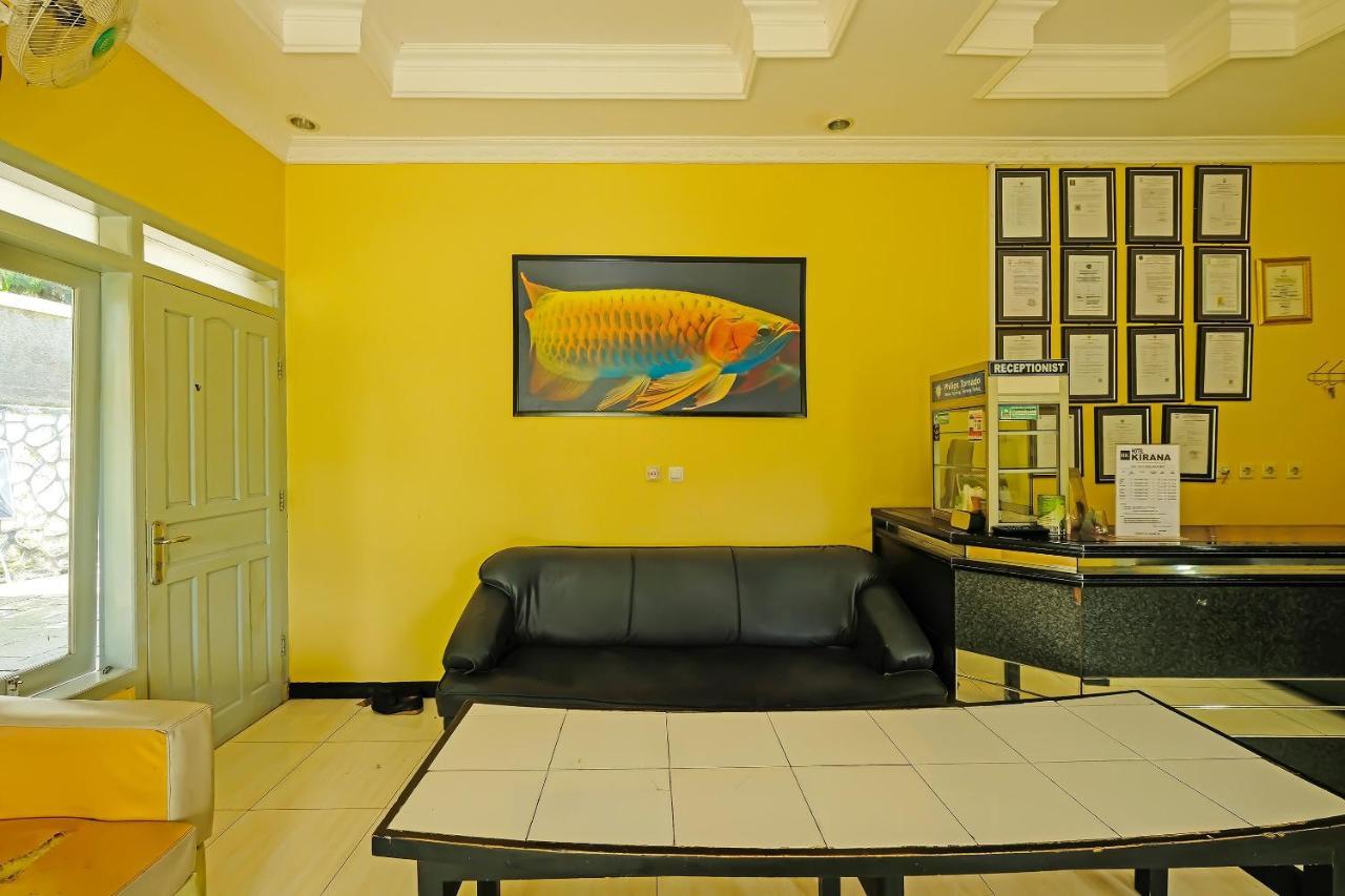 Oyo 92483 Hotel Kirana Salatiga Eksteriør billede