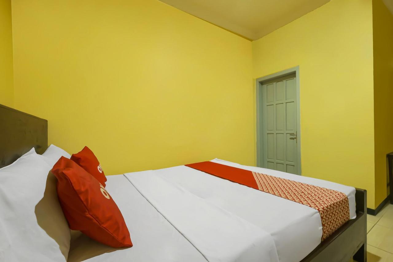 Oyo 92483 Hotel Kirana Salatiga Eksteriør billede